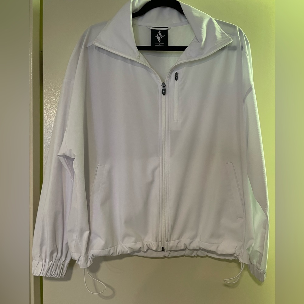 Skechers Wind breaker jacket sz S but can fit a L